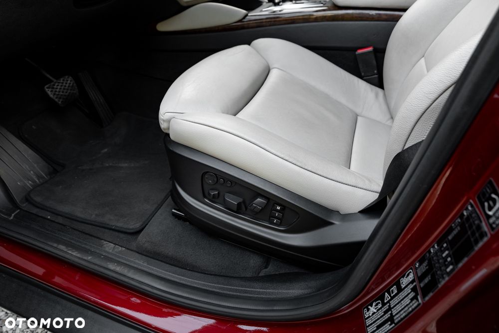 BMW X6 xDrive40d - 18