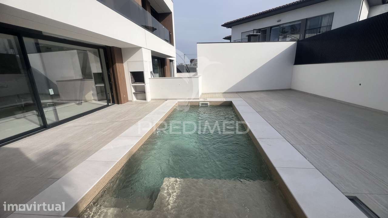 MORADIAS DE LUXO T3+1 COM PISCINA - TURIZ, VILA VERDE (LOTE-2) - Grande imagem: 3/24