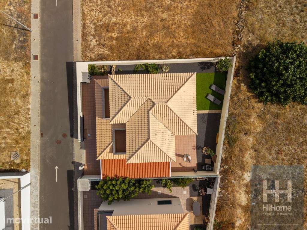 Moradia T3 Renovada nas Lombas, Porto Santo - Grande imagem: 2/40