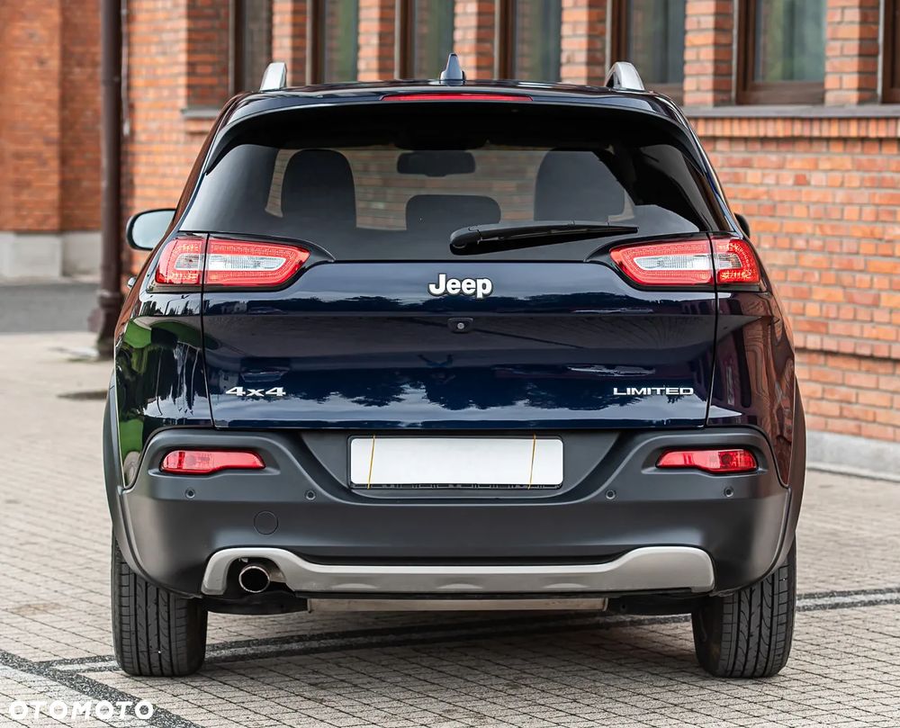 Jeep Cherokee - 8