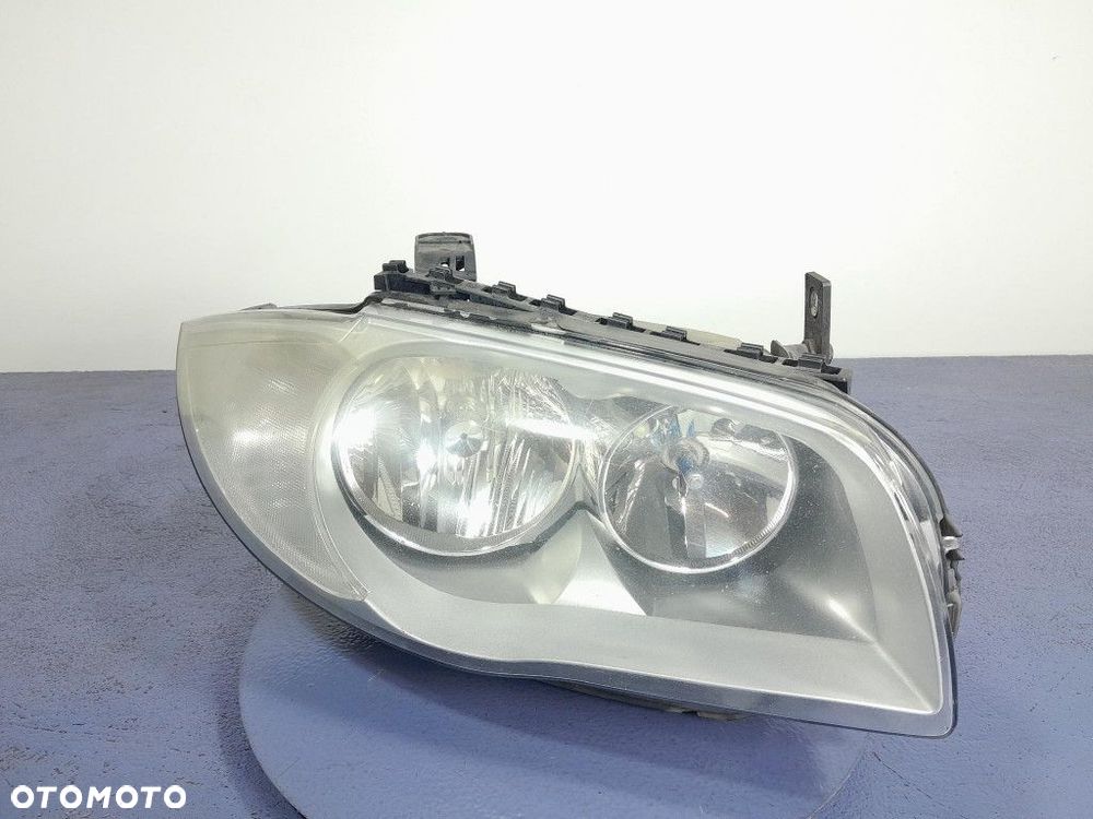 BMW 1 E87 REFLEKTOR PRZÓD PRZEDNI PRAWY EU 89310929 - 1