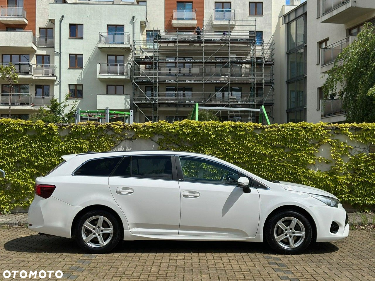 Toyota Avensis Touring Sports 1.8 Edition S+ - 12