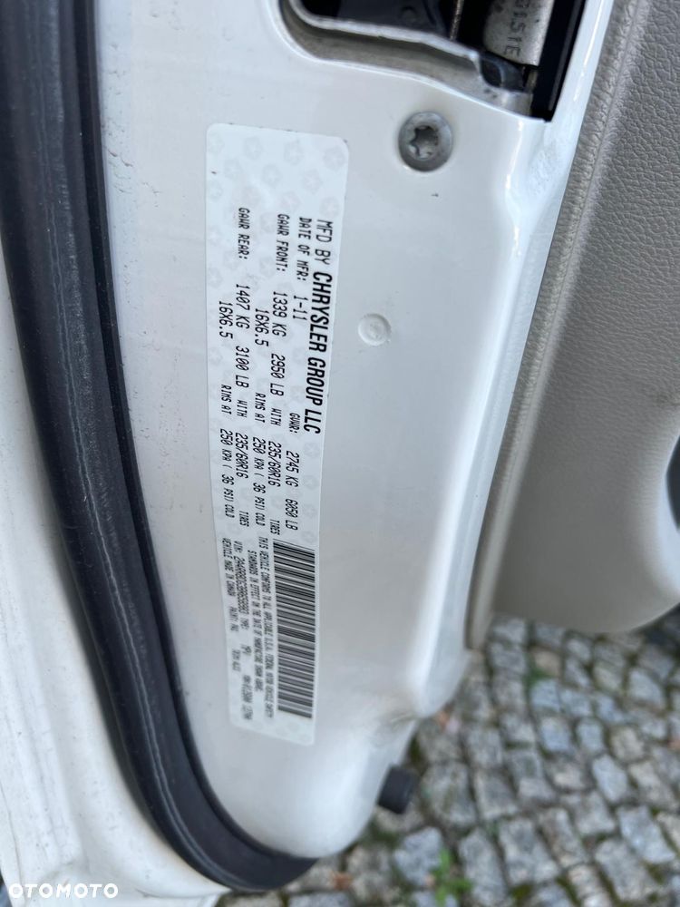 Chrysler Town & Country - 26