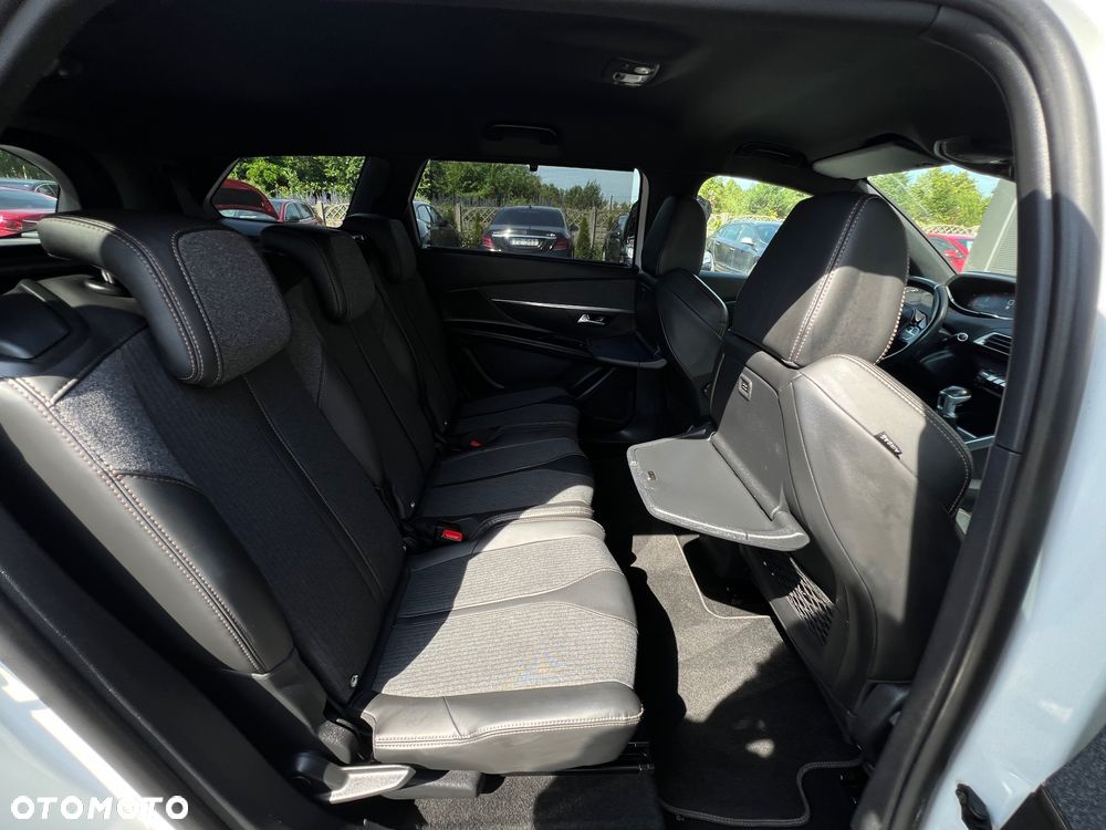 Peugeot 5008 - 29