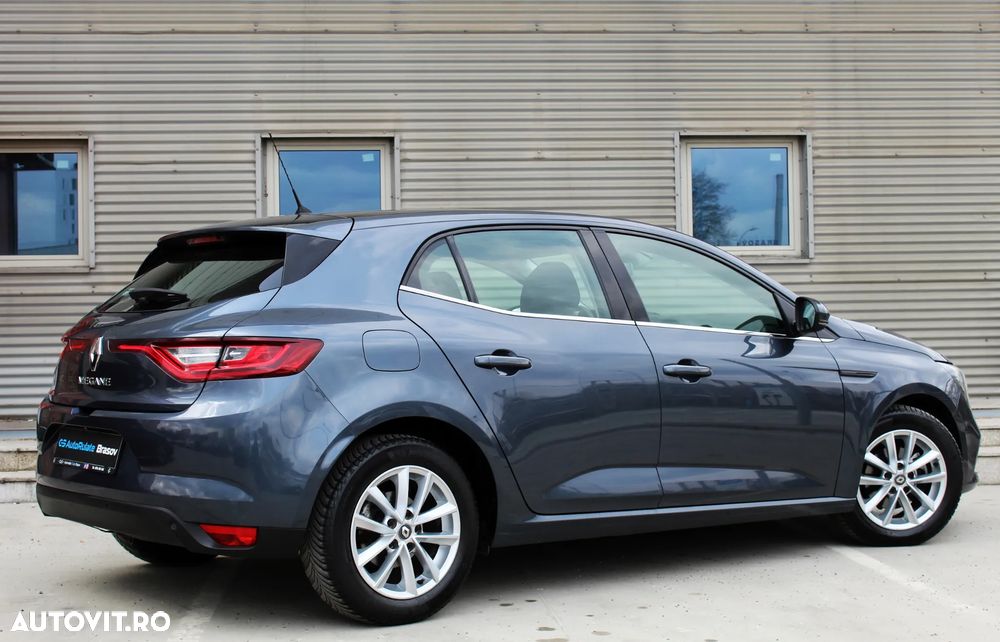 Renault Megane ENERGY dCi 110 EDC PLAY - 4
