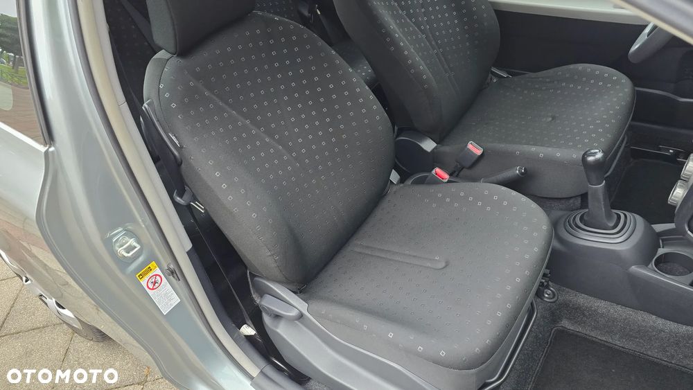 Toyota Yaris - 21