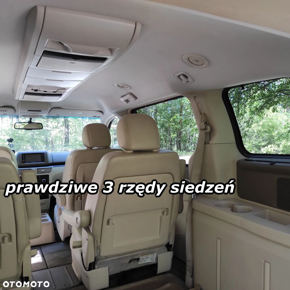 Volkswagen Routan - 19