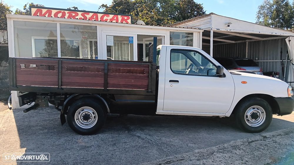 Nissan Pick-UP 2.5 TD - 4