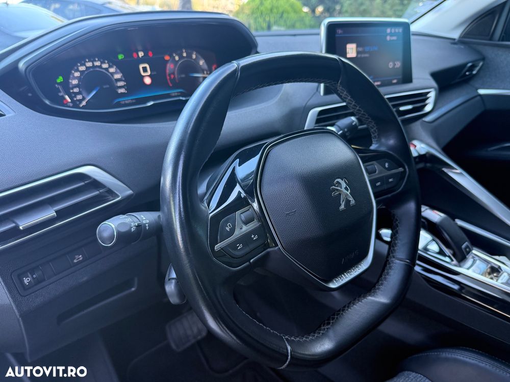Peugeot 3008 1.2 PureTech 130 EAT8 Allure Pack - 37