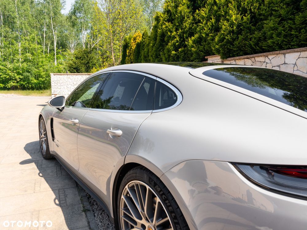 Porsche Panamera - 13