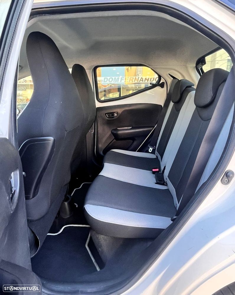 Toyota Aygo 1.0 X-Play+AC+X-Touch - 36