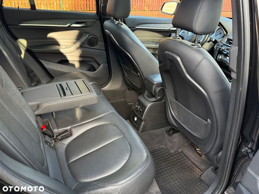 BMW X1 xDrive28i xLine - 17