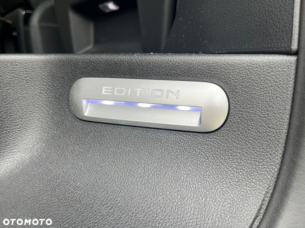 Volkswagen Multivan - 28