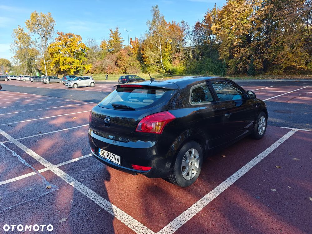 Kia Ceed Cee'd 1.4 L - 6