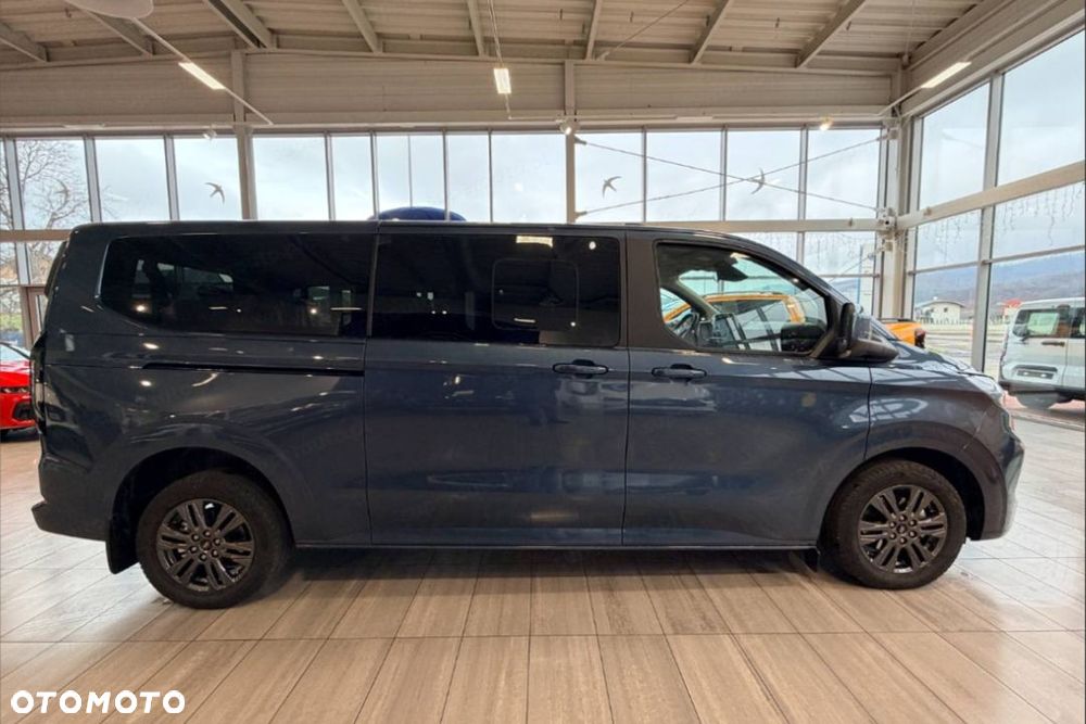 Ford Tourneo Custom - 6
