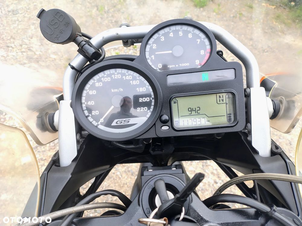 BMW R - 12