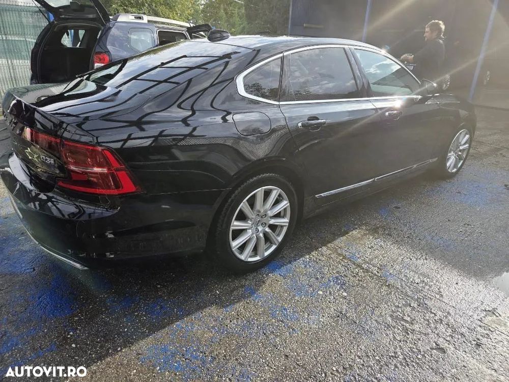 Volvo S90 - 1