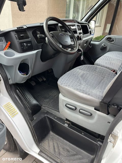 Ford Transit - 6