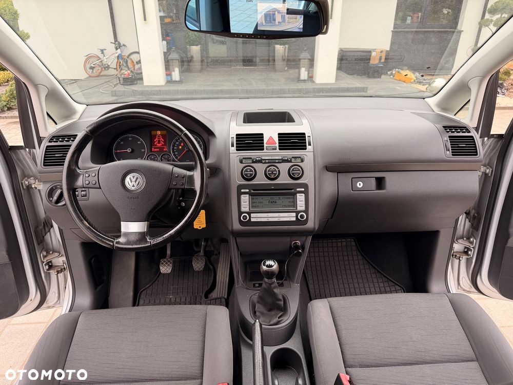 Volkswagen Touran - 7