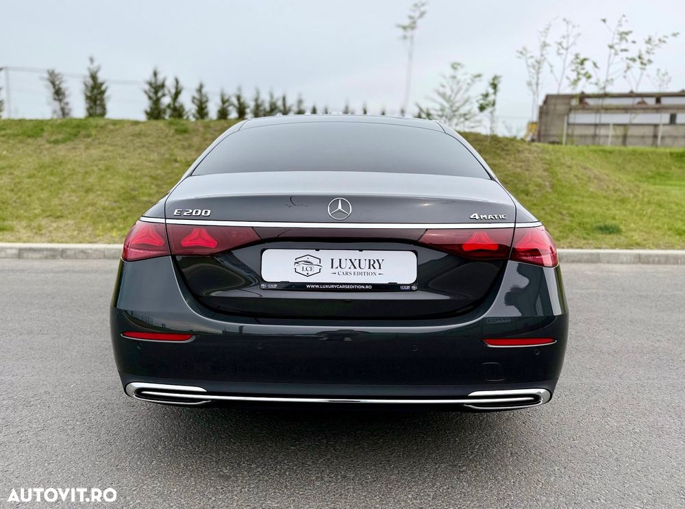 Mercedes-Benz E 200 4MATIC 9G-TRONIC Edition AMG Line - 11