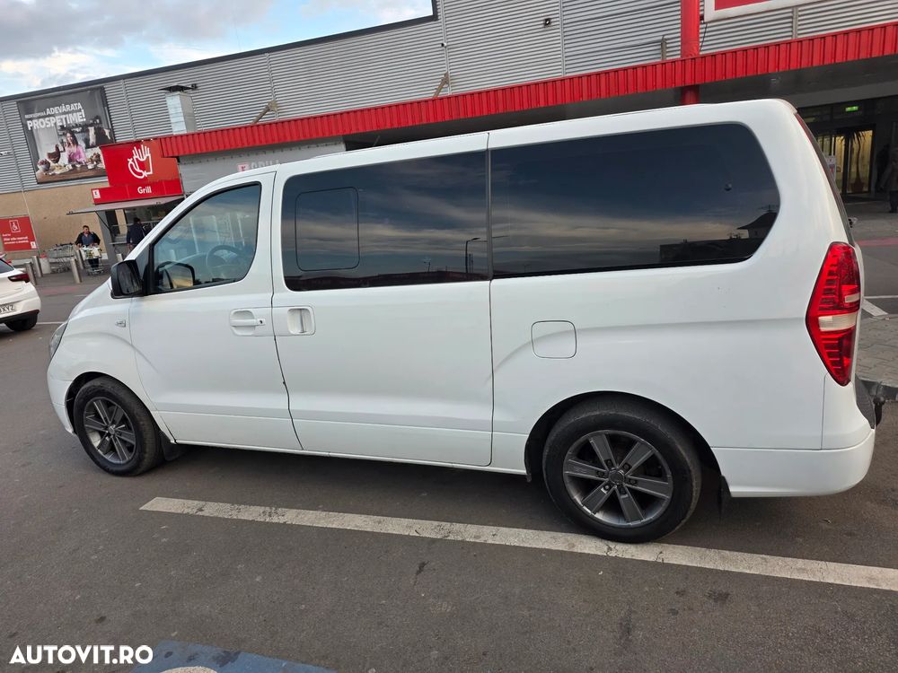Hyundai H-1 2.5 CRDi Travel Premium - 2