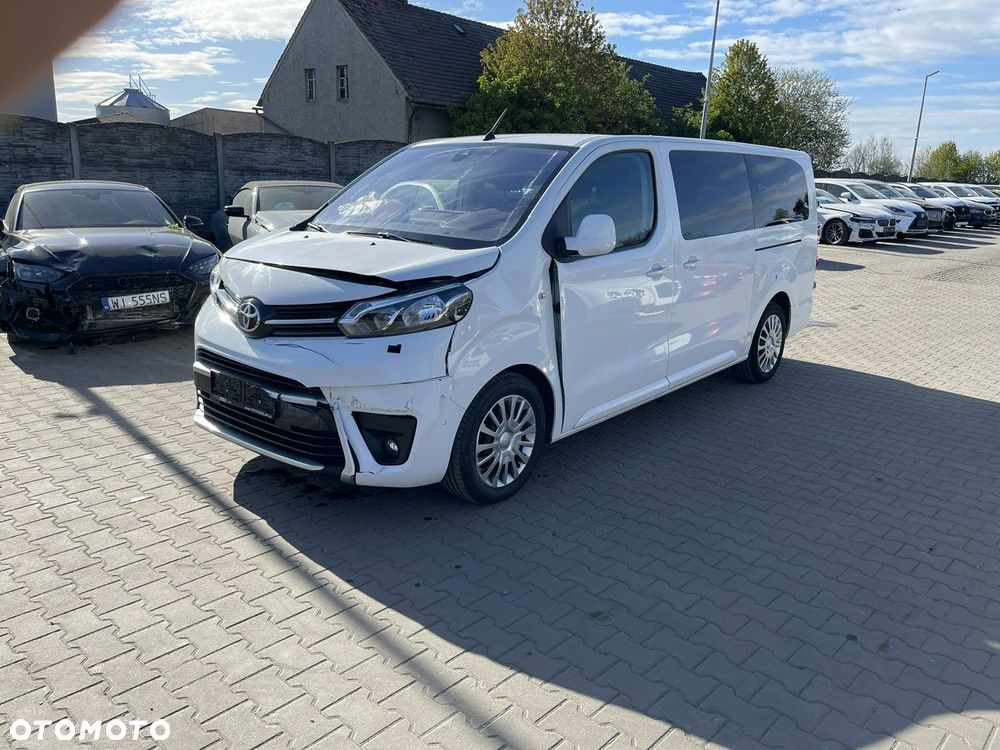 Toyota Proace Verso 2,0-l-D-4D L2 (8-Si.) Autm Family Comfort - 3