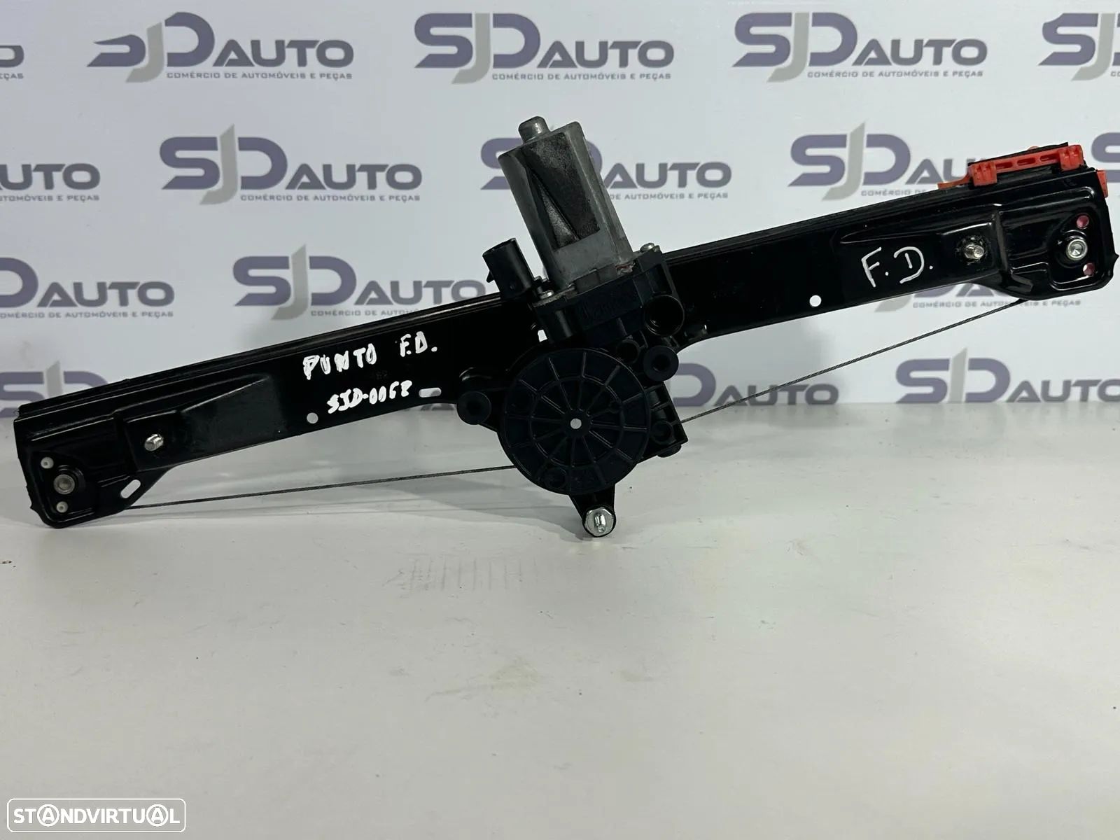 Elevador Frente Direito - Fiat Grand Punto (2013) - 1