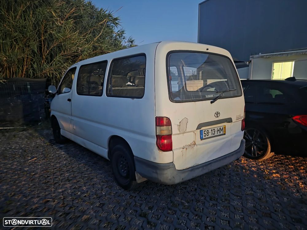 Toyota HiAce 2.4 D LH102L 4 Vidros - 4