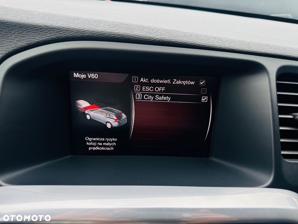 Volvo V60 D2 Drive-E R-Design Kinetic - 26