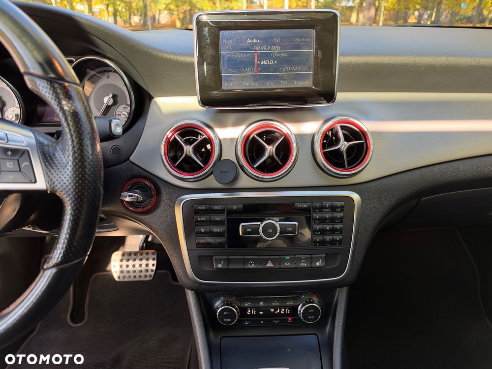 Mercedes-Benz CLA - 28