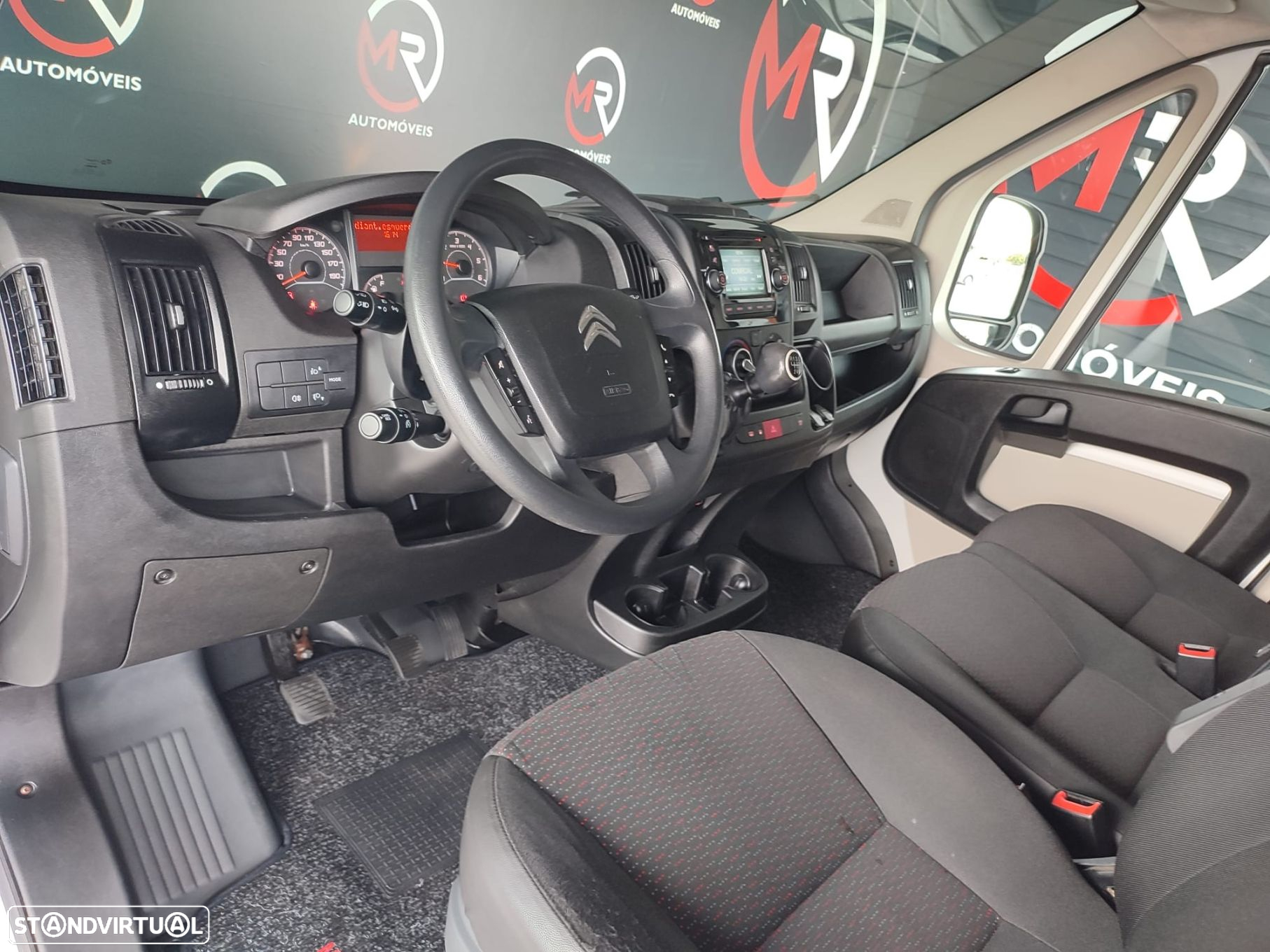 Citroën Jumper 2.0 BlueHDi 35 L2H2 - 10