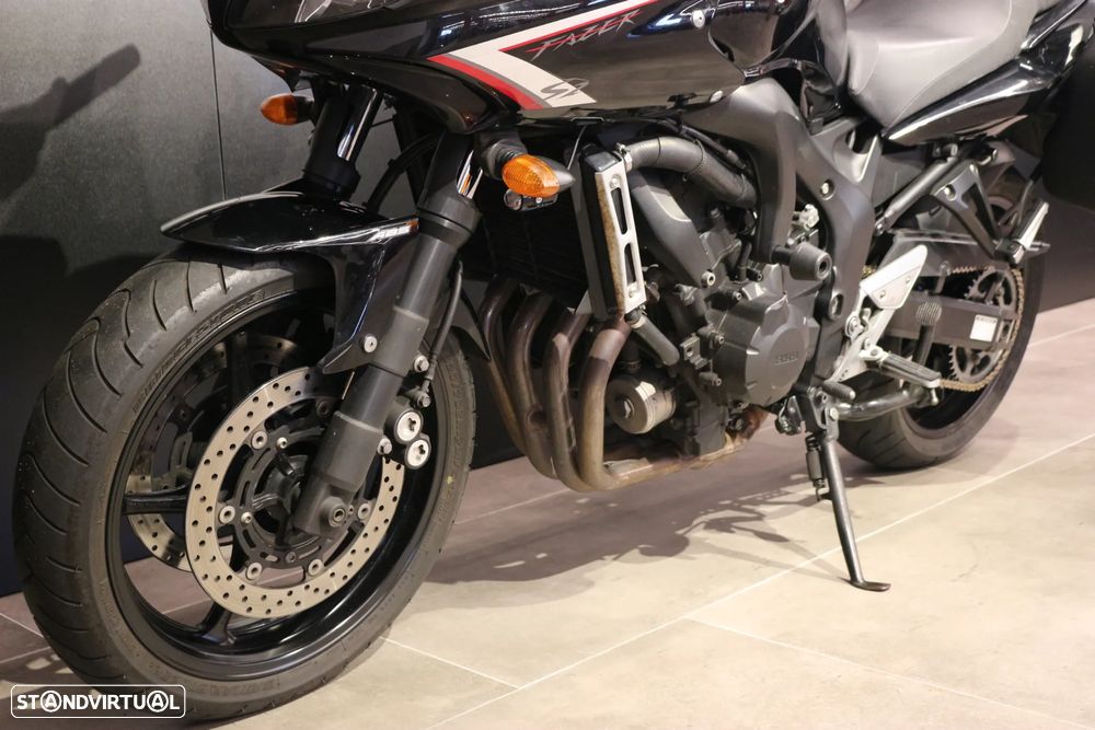 Yamaha Fazer - 7