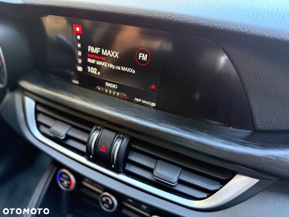 Alfa Romeo Stelvio 2.0 Turbo Sprint Q4 - 36