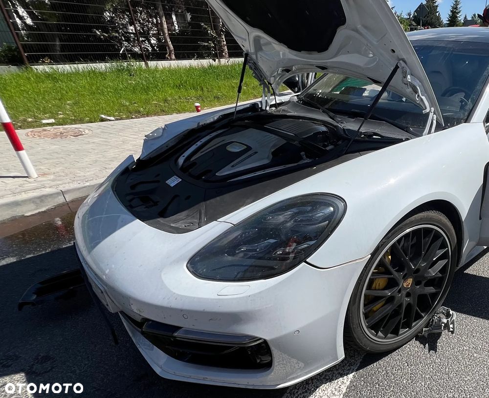 Porsche Panamera Turbo S e-Hybrid Executive - 17