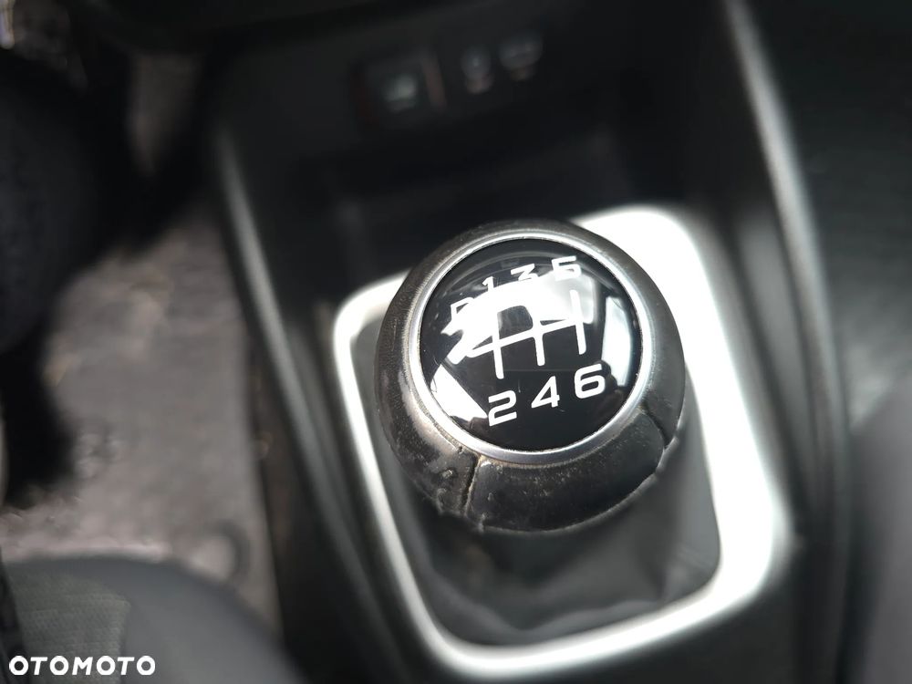 Fiat Tipo 1.6 MultiJet 16v Lounge - 29