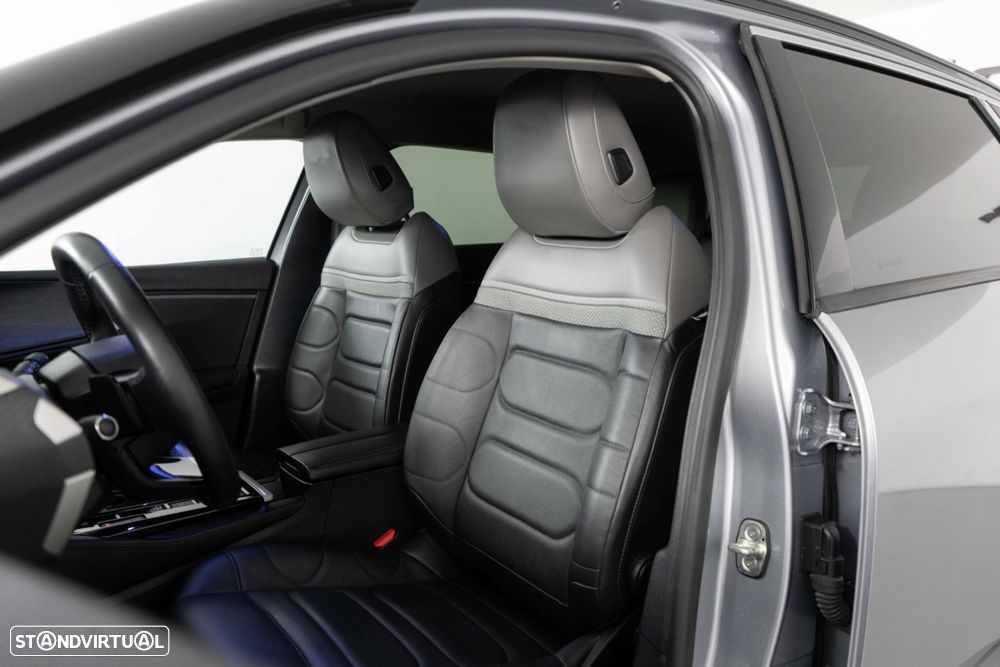 Citroën C5 X 1.6 Hybrid Shine e-EAT8 - 8