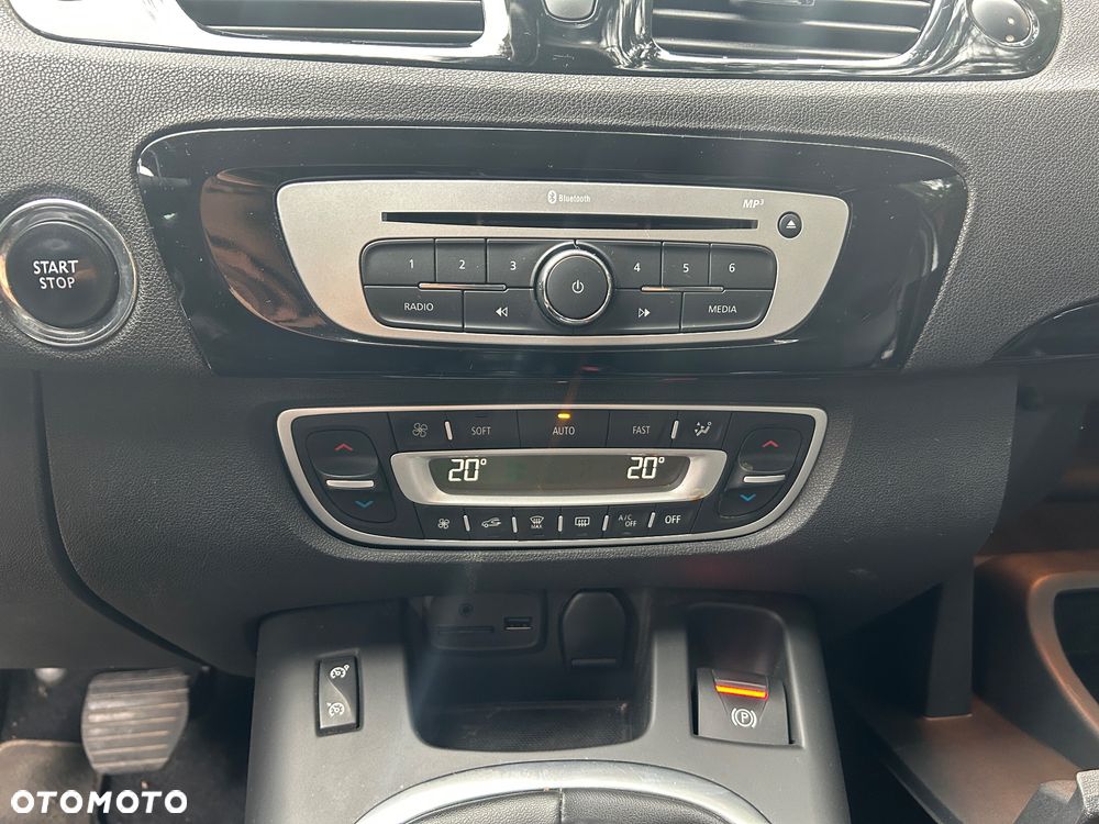 Renault Scenic ENERGY TCe 130 BOSE EDITION - 15