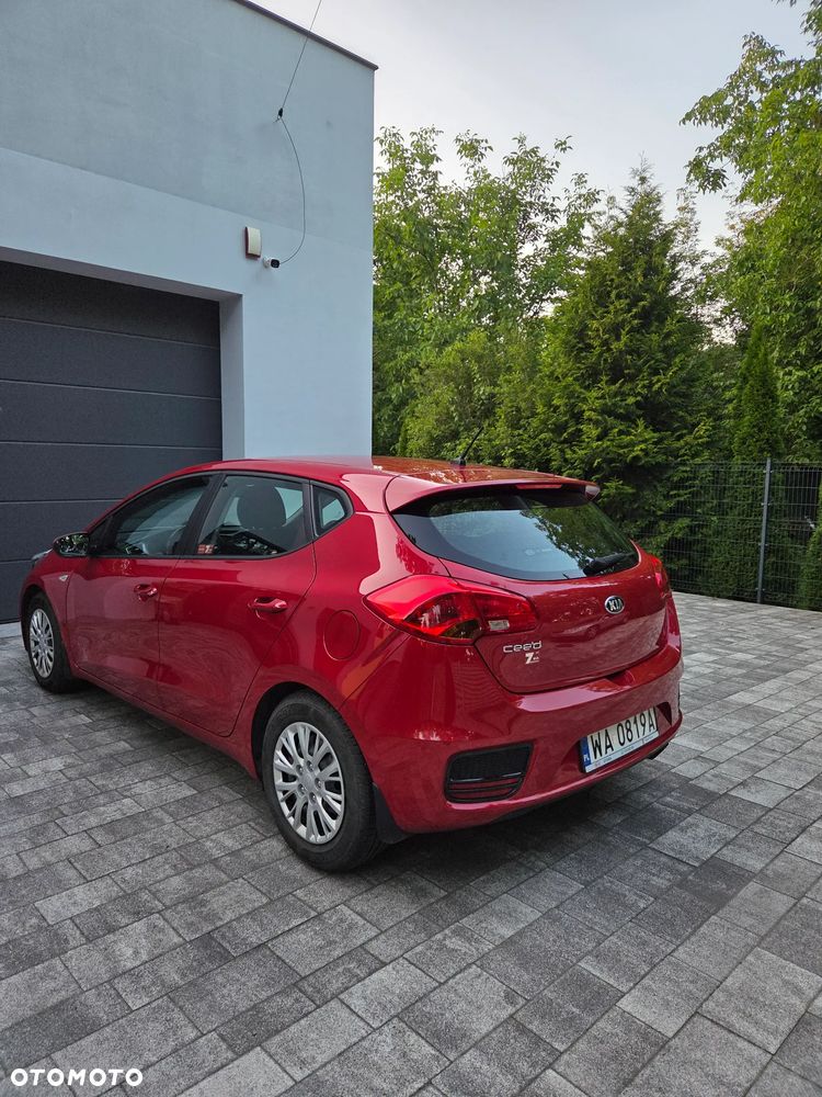 Kia Ceed 1.6 GDI L - 3