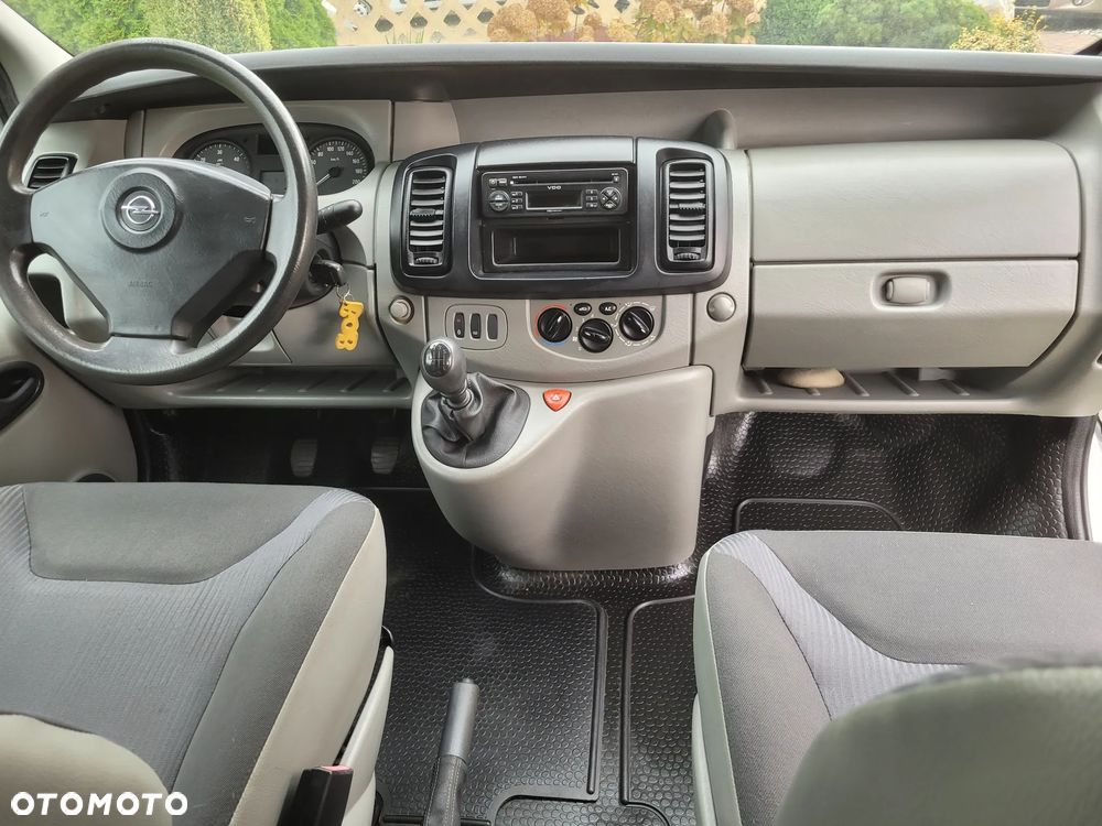 Opel VIVARO - 17