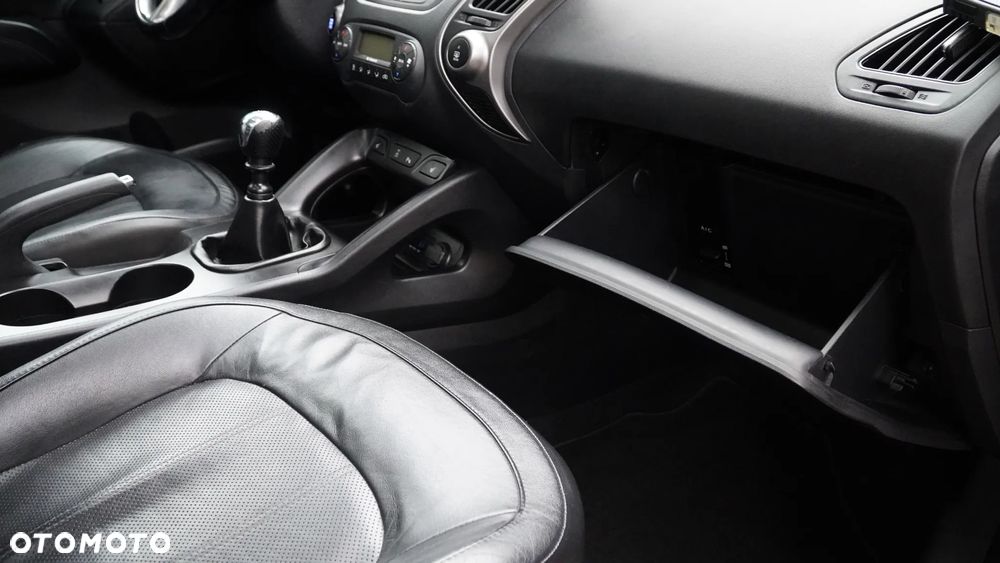 Hyundai ix35 2.0 CRDi Premium 4WD - 18