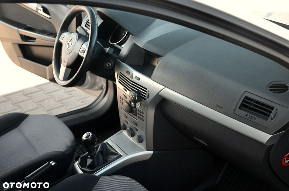 Opel Astra - 16