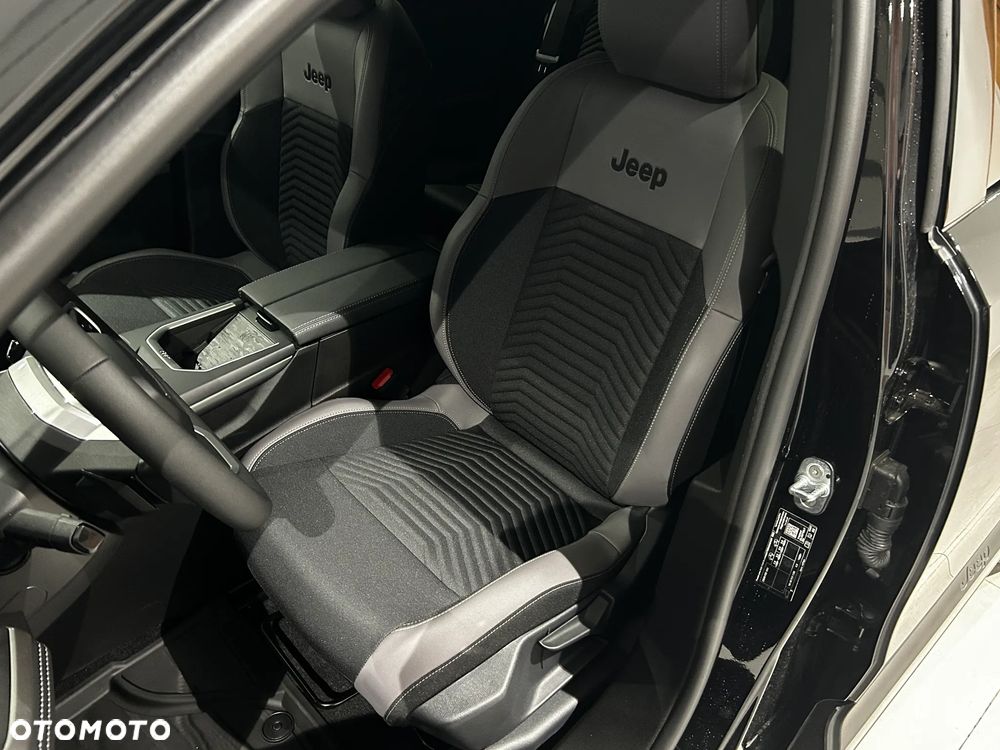 Jeep Compass 1.2 T3 mHEV First Edition FWD DCT - 12