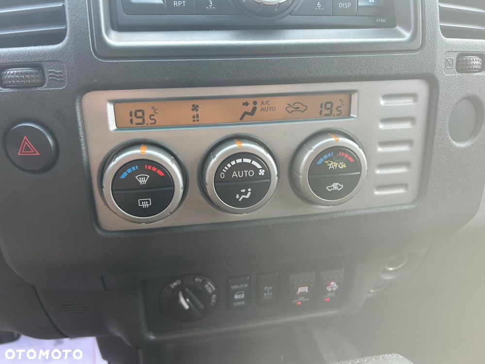 Nissan Navara 2.5 D SE - 27