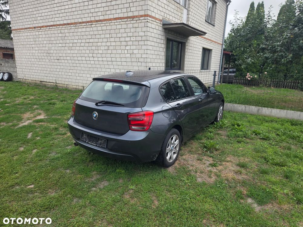BMW Seria 1 116d DPF - 3