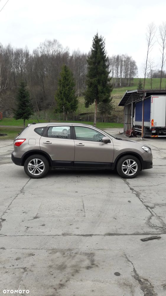 Nissan Qashqai 2.0 dCi 4x4 360 EU5 - 12