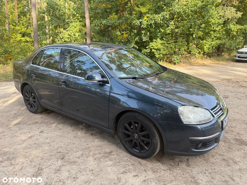 Volkswagen Jetta 1.9 TDI Comfortline - 11