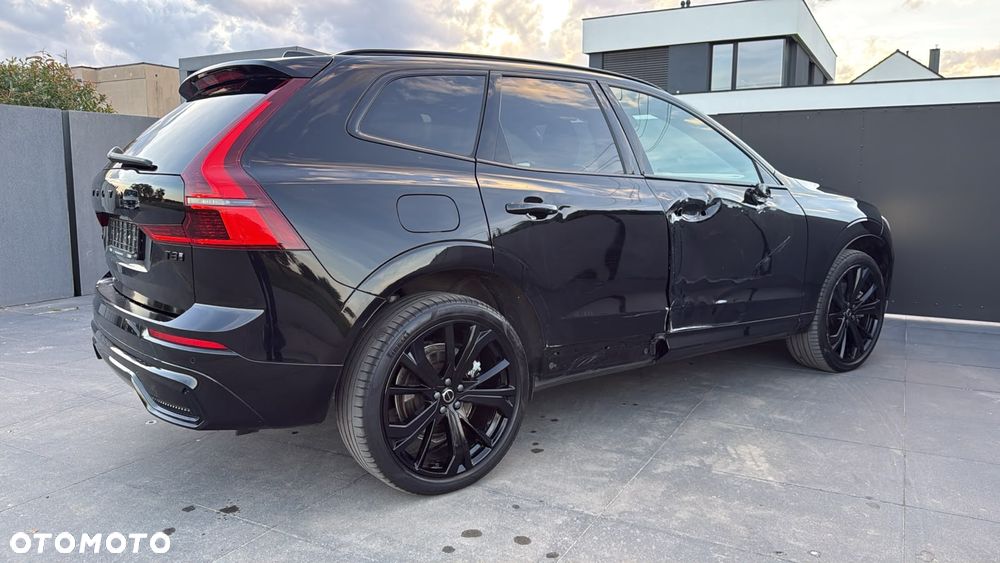 Volvo XC 60 T8 Plug-In Hybrid AWD Ultra Black Edition - 20