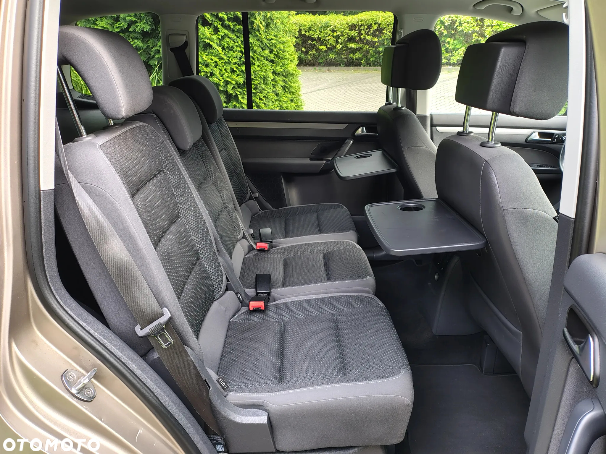 Volkswagen Touran 1.6 TDI DPF BlueMotion Technology Highline - 24