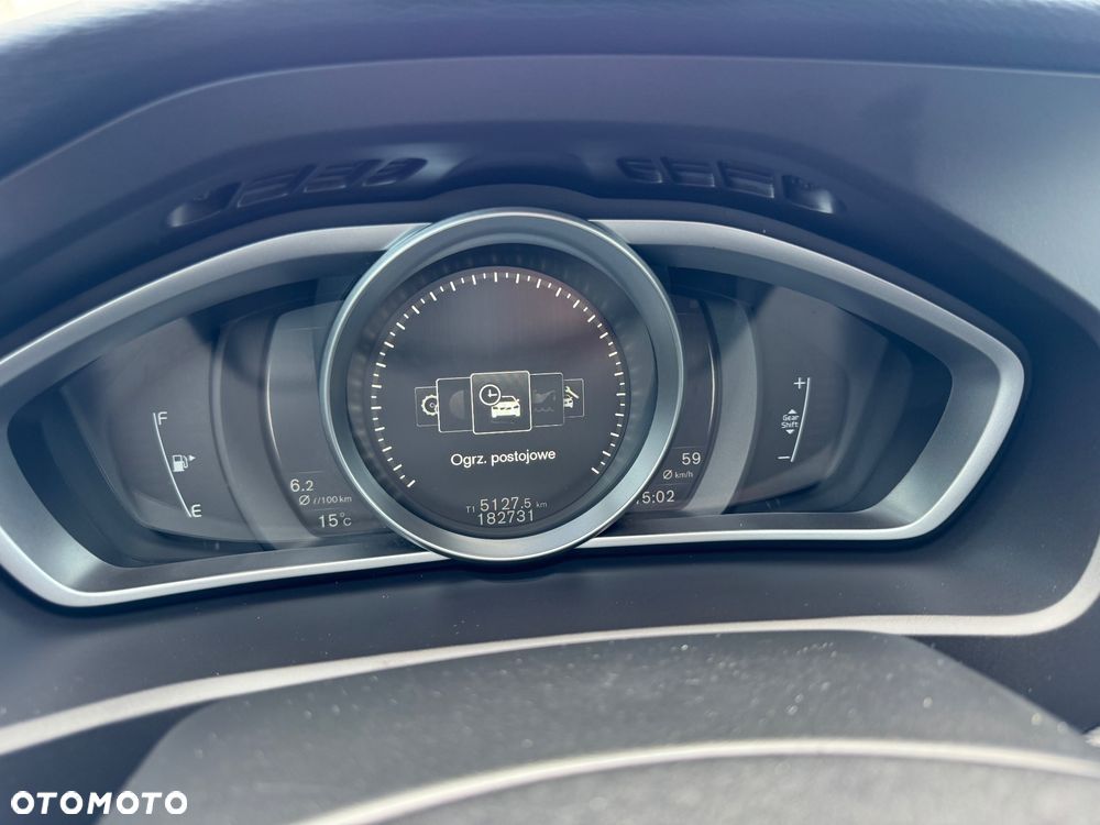 Volvo V40 D2 Summum - 26