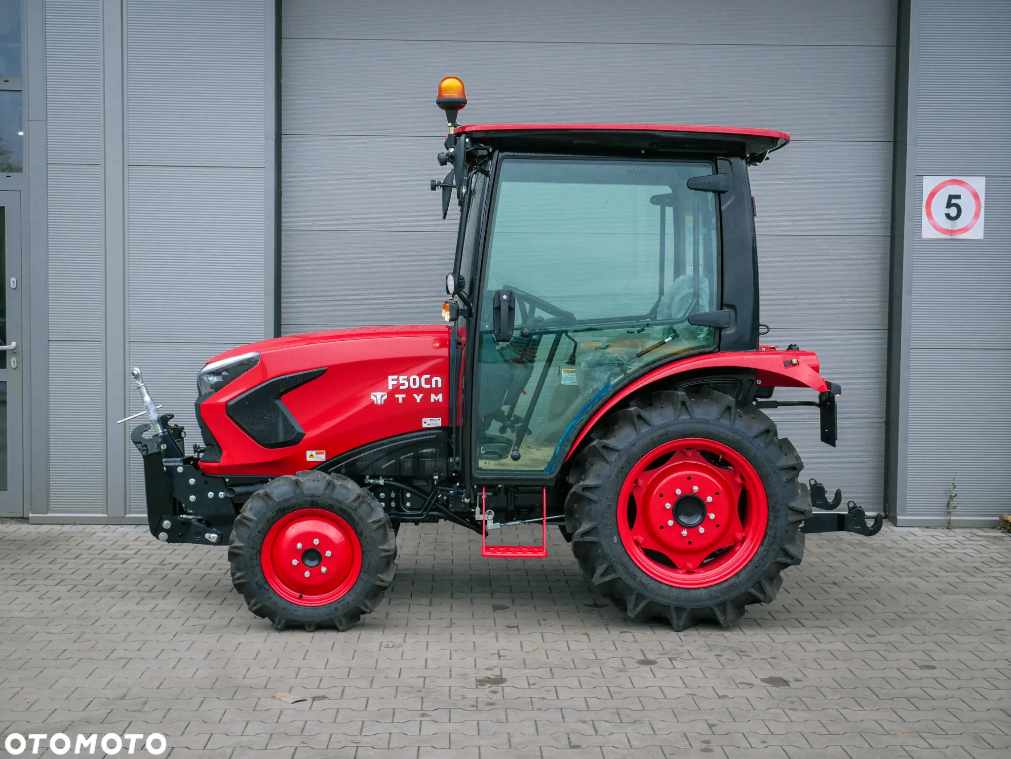 TYM F50Cn - 9